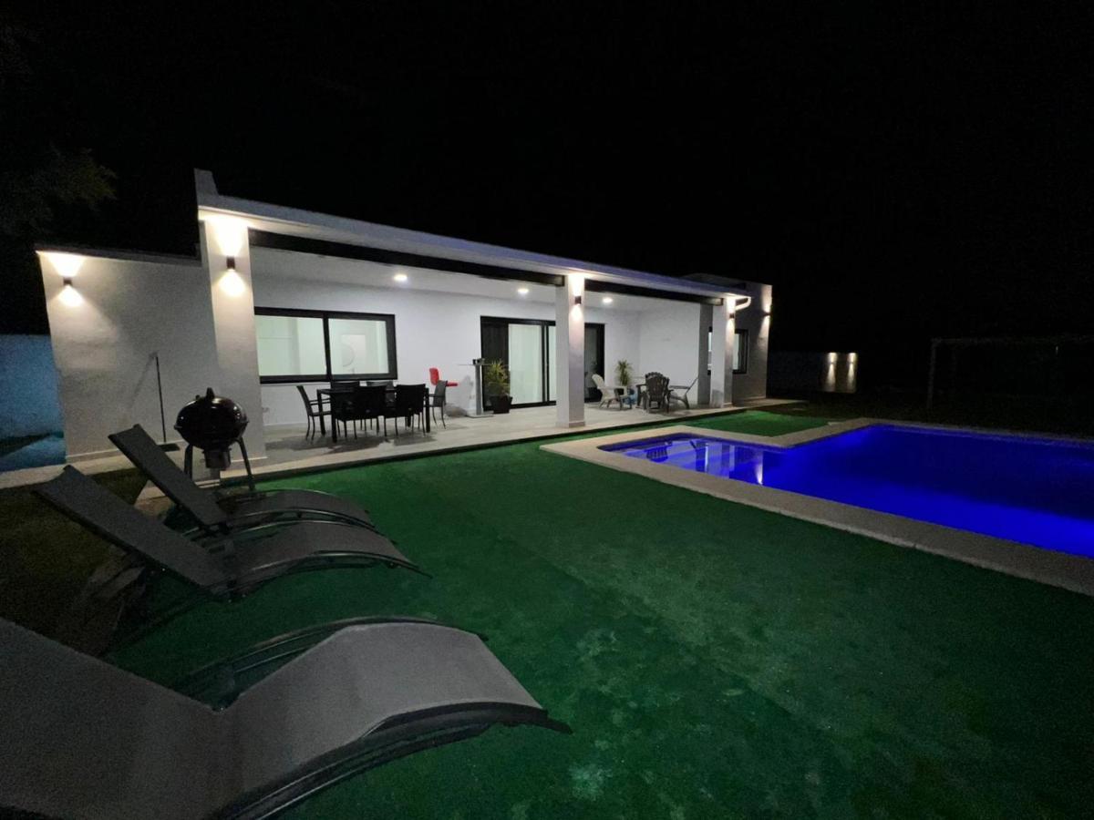 Ole Tu Andalucia Villa Sanlúcar la Mayor Eksteriør bilde